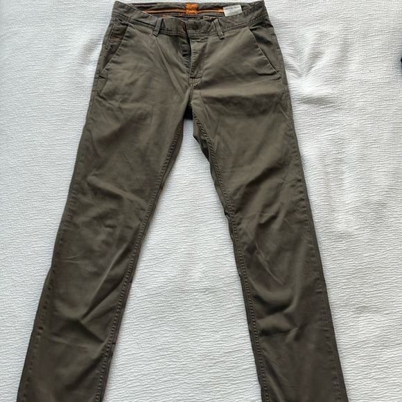 Hugo Boss Orange - Specialty Treated Khaki’s pants - Picture 1 of 4